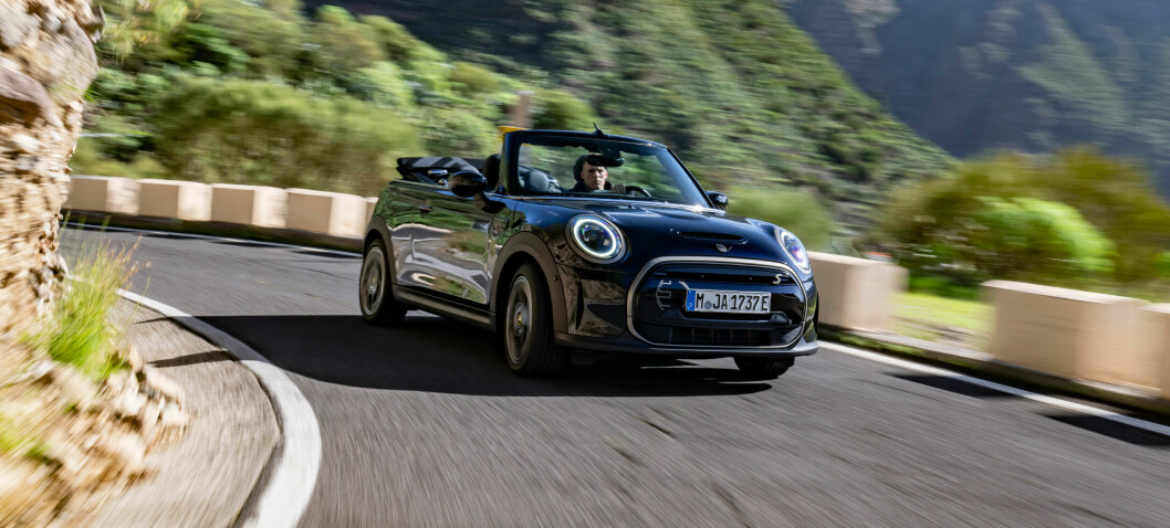 Mini launches the first electric convertible